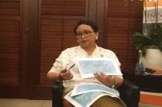 China Pasang Rudal di...
