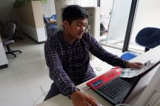 Muslim GO, Aplikasi...