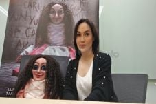 Mengenal Sabrina, Boneka...