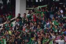 Persebaya vs Arema FC,...