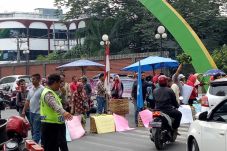 Lapak Pedagang Pasar...