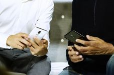 OnePlus 6 Diabadikan...