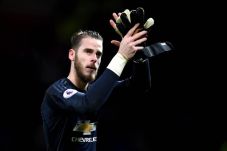De Gea Sabet Penghargaan...