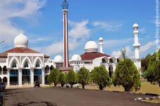 Sejarah dan Masuknya...