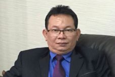 Peradi RBA: DPR dan...