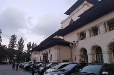 Dampak Tragedi Bom Surabaya,...
