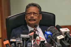 Dicopot Mahathir, Jaksa...