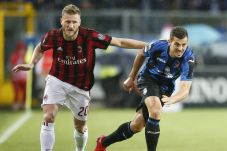 Gol Telat Masiello Buyarkan...