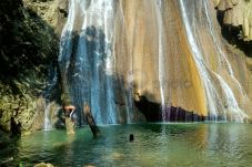 Air Terjun Warinkabom,...