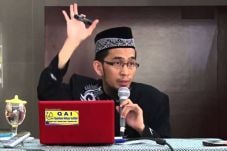 Ustaz Adi Hidayat: Perhatikan...