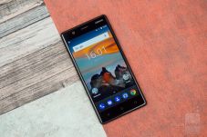 Nokia Rancang Ponsel...