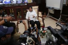 Pagi Ini Risma Kumpulkan...