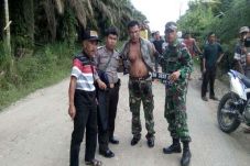 Peras Warga, TNI Gadungan...