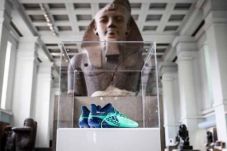 Sepatu Mohamed Salah...