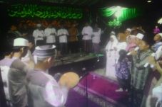Ida Fauziyah Gelar Dzikir...