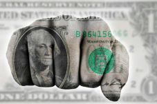 Dolar Amerika Serikat...