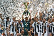 Air Mata Buffon di Laga...