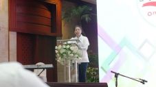 Menteri Rini Buka Program...