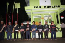 Camat dan Kades Diminta...