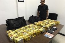 37,5 Kg Sabu dan 9.900...