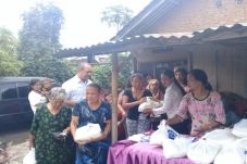 Bantu Warga Miskin,...