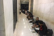 Buka di Masjid Bimantara,...