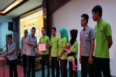 Perkuat Bisnis, Pos...