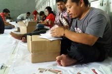 975 Surat Suara Pilgub...