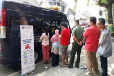 Tukar Uang Lebaran,...