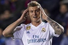 Toni Kroos Cemas, Membayangkan...