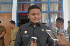 KPK Duga Uang Rp400...