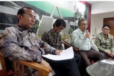 Rapat Komisi I-Panglima...