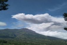 Gunung Merapi Memasuki...