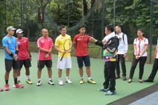 Target Satu Emas Tak...