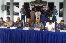 TNI AL Tangkap Perahu...