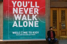 Gagal Terbang ke Kiev,...