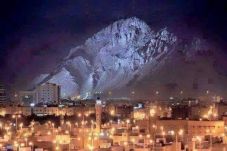 Jabal Uhud, Bukit yang...