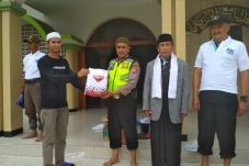 Ramadhan, Wings Group...