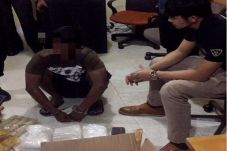 Gerebek Hotel Kelas...