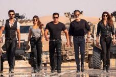 Salman Khan Hancurkan...