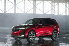 Acura RDX SUV Pertama...