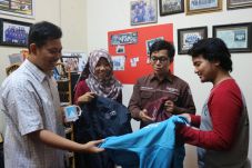 Menantang Peradaban,...