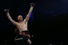 George Groves Tunggu...
