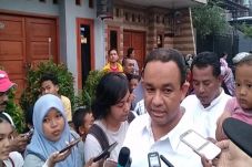 Anies Akui Terus Jalin...