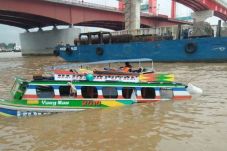 Speedboat Tabrakan,...