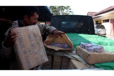 950.0000 Butir Petasan...