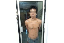 Di Bawah Ancaman, Ayah...