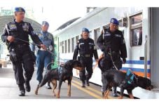 Stasiun Gubeng - Pasar...