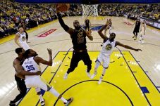 Lewat Overtime, Warriors...