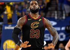 Timnya Kalah, Lebron...